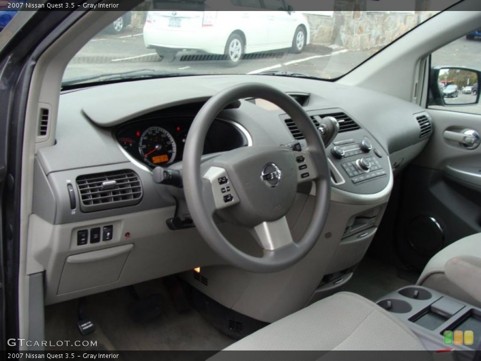 Gray Interior Photo for the 2007 Nissan Quest 3.5 #38154392