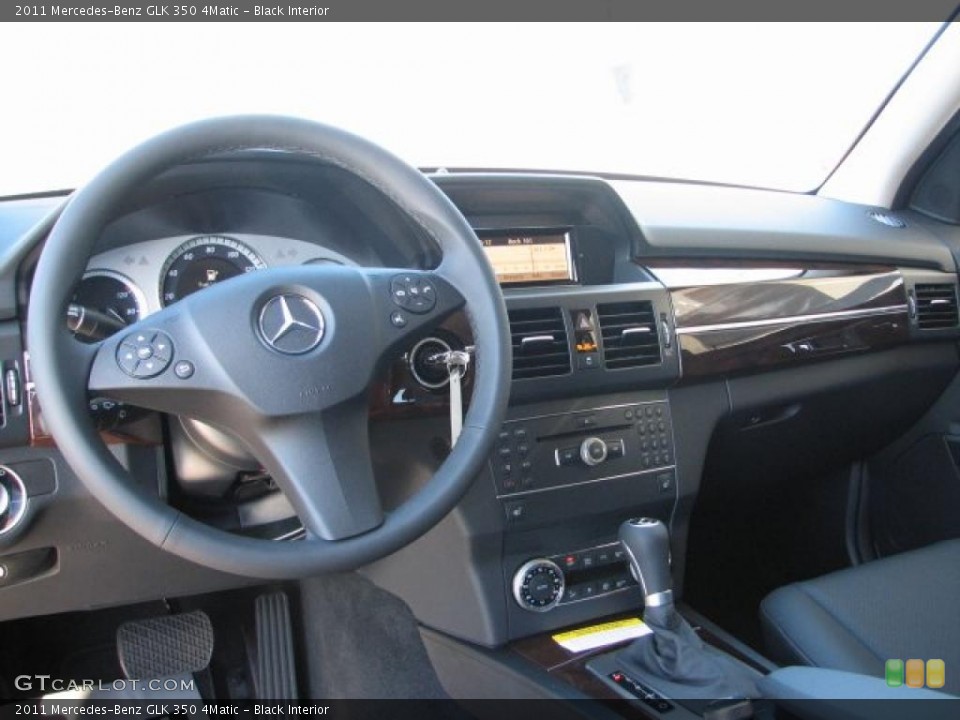 Black Interior Dashboard for the 2011 Mercedes-Benz GLK 350 4Matic #38157717