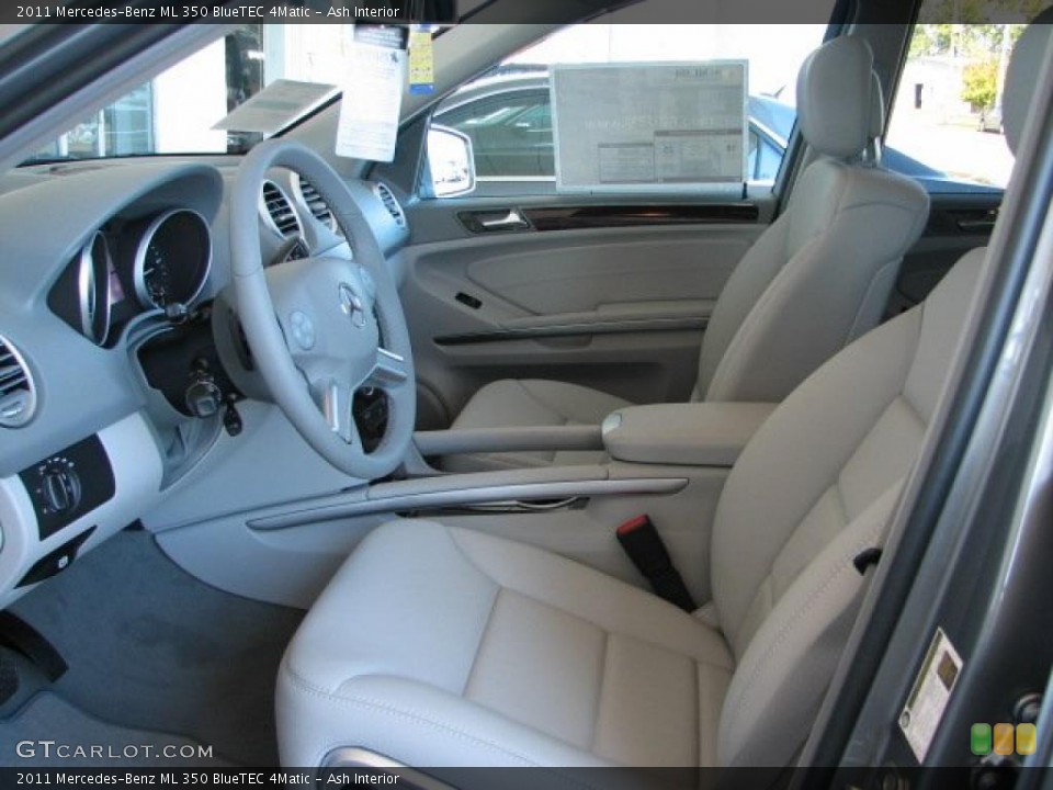 Ash Interior Photo for the 2011 Mercedes-Benz ML 350 BlueTEC 4Matic #38157837