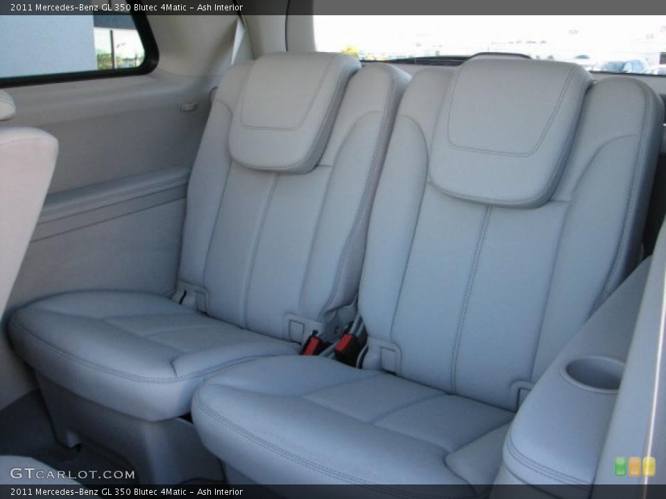 Ash Interior Photo for the 2011 Mercedes-Benz GL 350 Blutec 4Matic #38158009