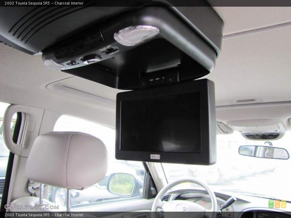 Charcoal Interior Controls for the 2003 Toyota Sequoia SR5 #38166042