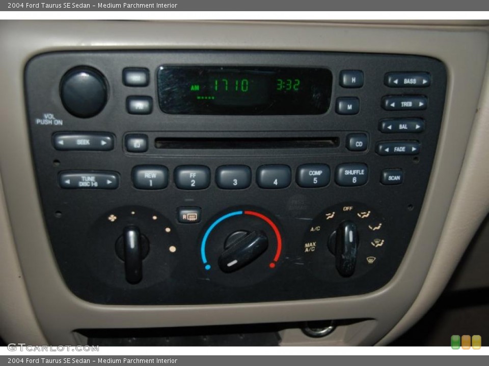 Medium Parchment Interior Controls for the 2004 Ford Taurus SE Sedan #38174996