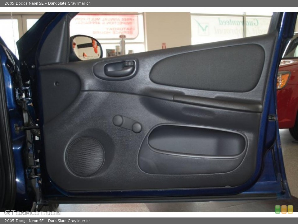 Dark Slate Gray Interior Photo for the 2005 Dodge Neon SE #38177160