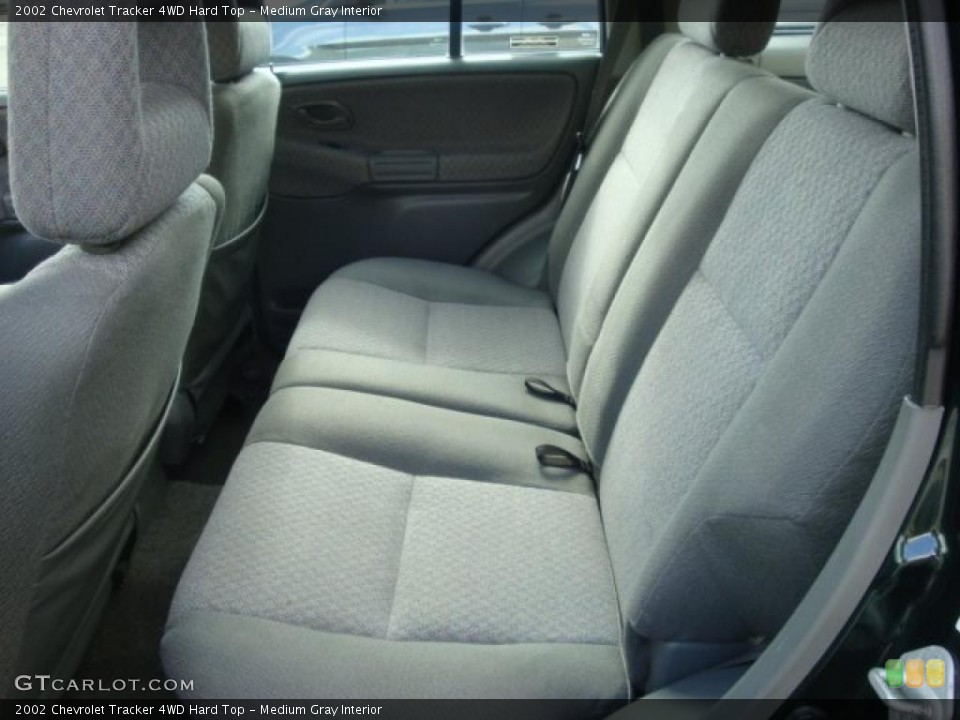 Medium Gray Interior Photo for the 2002 Chevrolet Tracker 4WD Hard Top #38187884