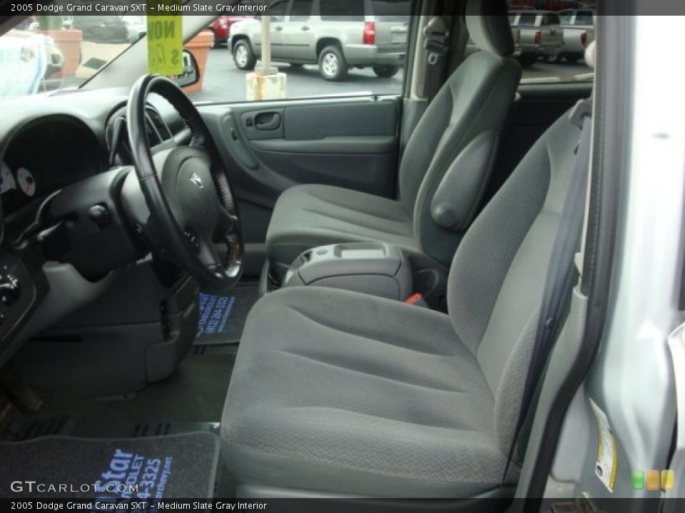 Medium Slate Gray Interior Photo for the 2005 Dodge Grand Caravan SXT #38188734