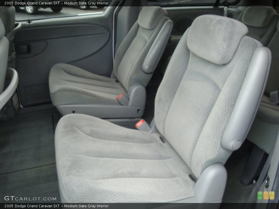 Medium Slate Gray Interior Photo for the 2005 Dodge Grand Caravan SXT #38188808