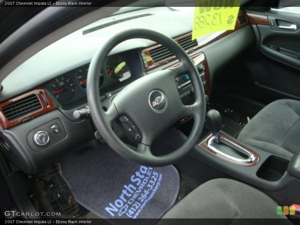 Ebony Black Interior Dashboard for the 2007 Chevrolet Impala LS #38190176