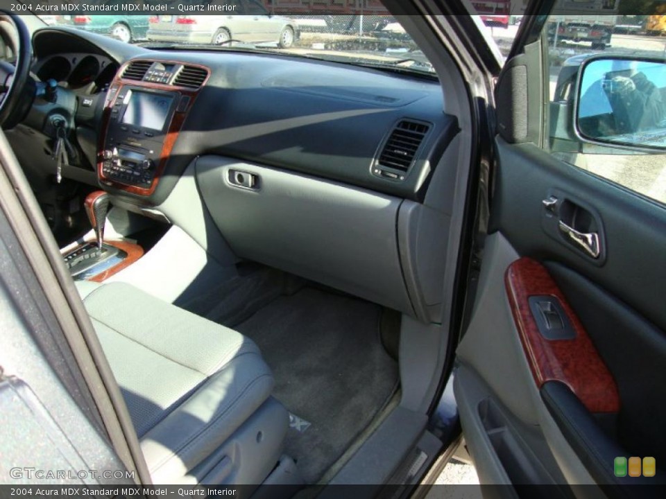 Quartz Interior Photo for the 2004 Acura MDX  #38190712