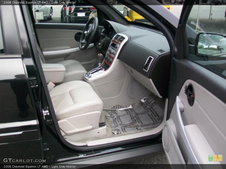 Light Gray Interior Photo for the 2008 Chevrolet Equinox LT AWD #38197072