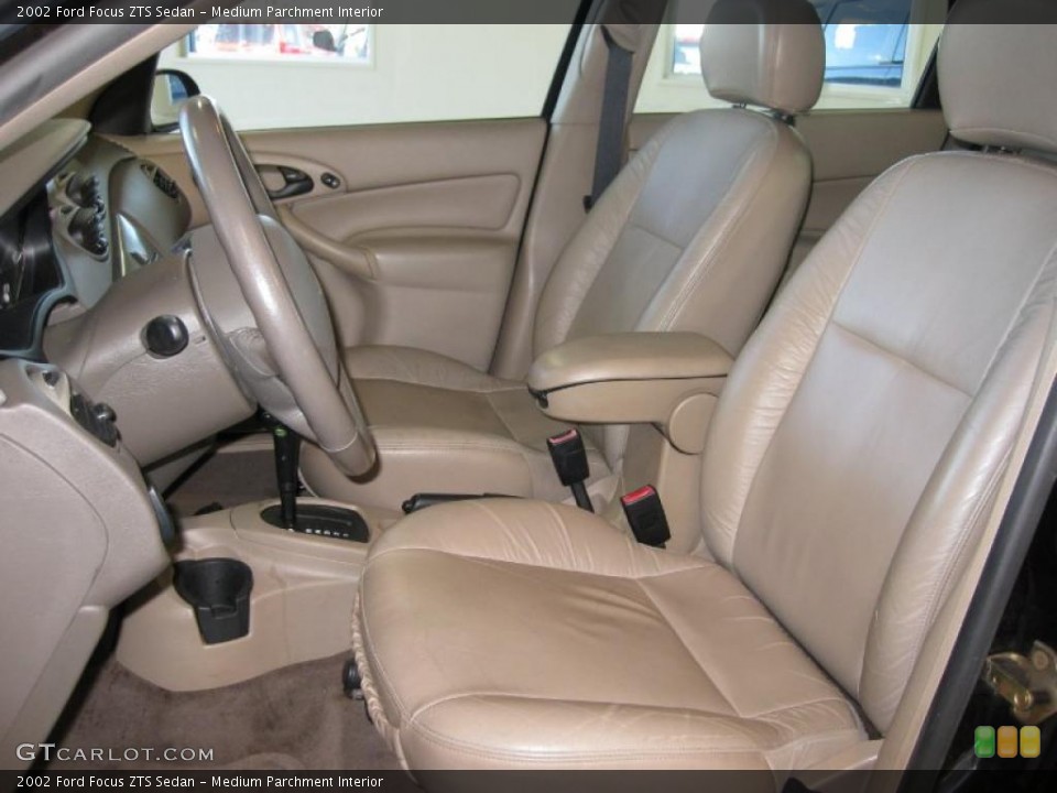 Medium Parchment Interior Photo for the 2002 Ford Focus ZTS Sedan #38199960