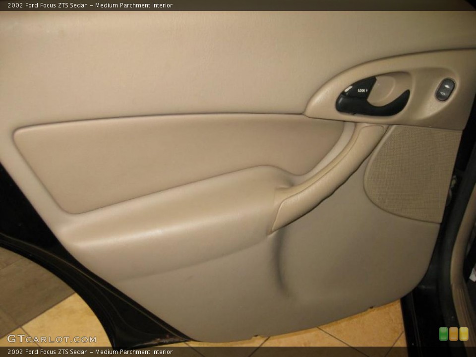 Medium Parchment Interior Photo for the 2002 Ford Focus ZTS Sedan #38199972