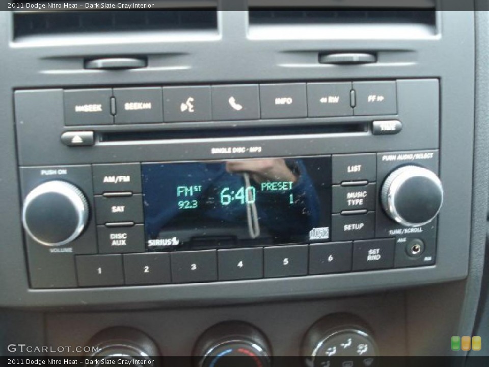 Dark Slate Gray Interior Controls for the 2011 Dodge Nitro Heat #38201668