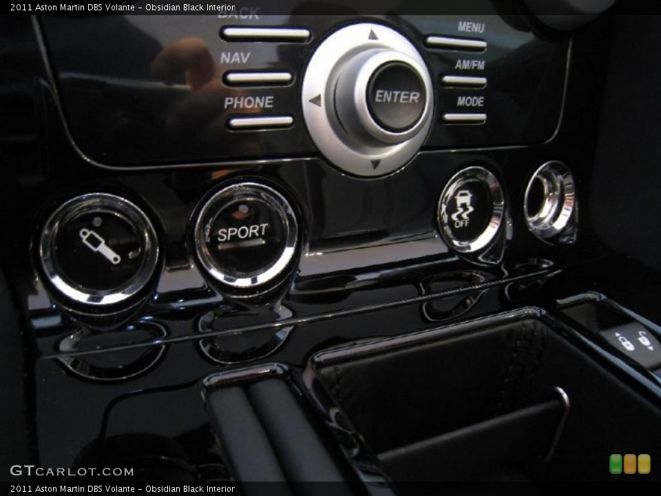 Obsidian Black Interior Controls for the 2011 Aston Martin DBS Volante #38202700