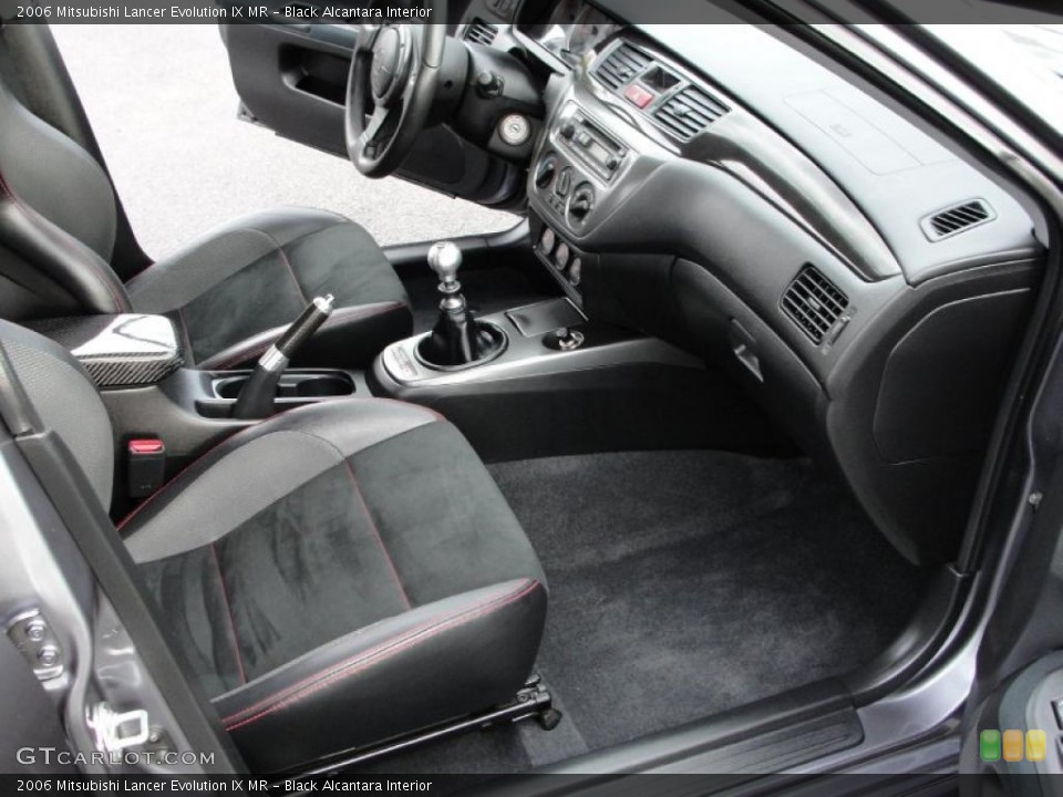 Black Alcantara Interior Photo for the 2006 Mitsubishi Lancer Evolution IX MR #38204060