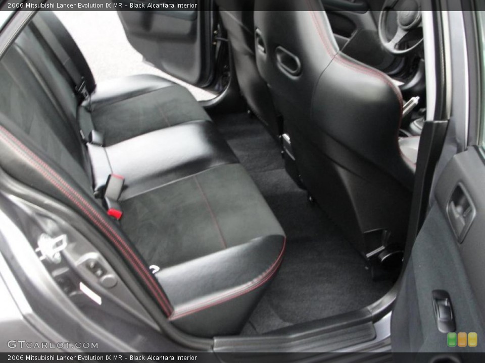 Black Alcantara Interior Photo for the 2006 Mitsubishi Lancer Evolution IX MR #38204092