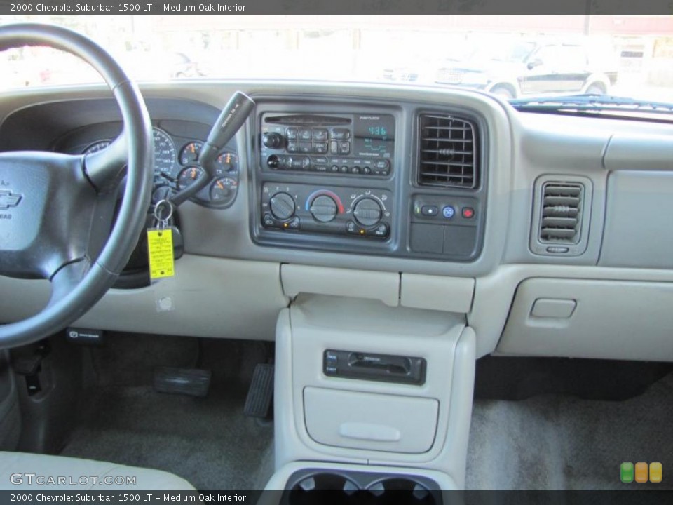Medium Oak Interior Controls for the 2000 Chevrolet Suburban 1500 LT #38204124