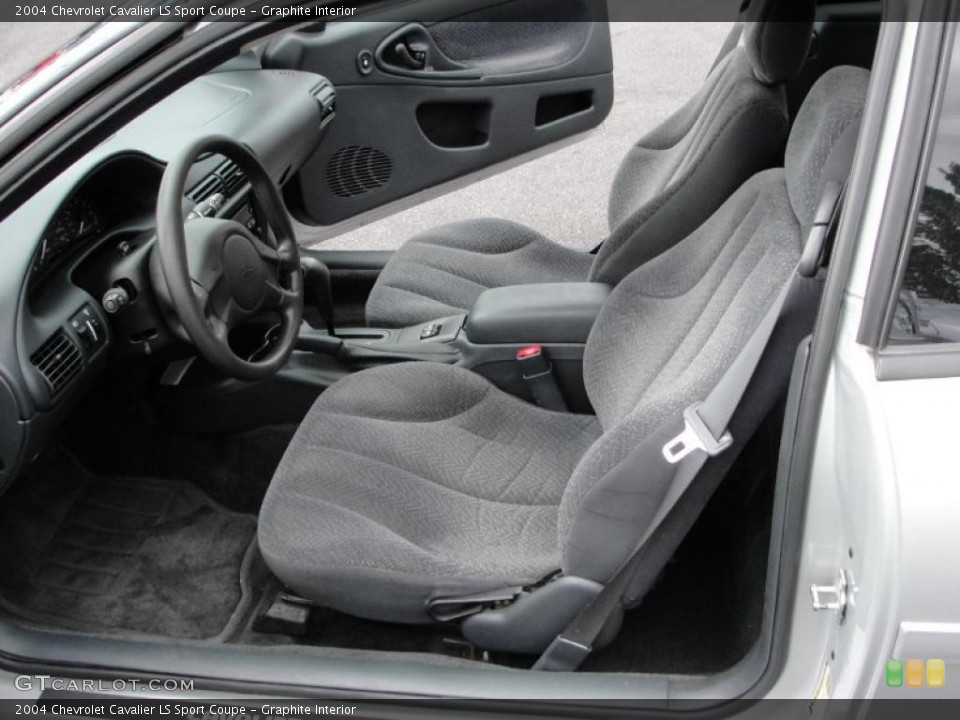 Graphite Interior Photo for the 2004 Chevrolet Cavalier LS Sport Coupe #38204568