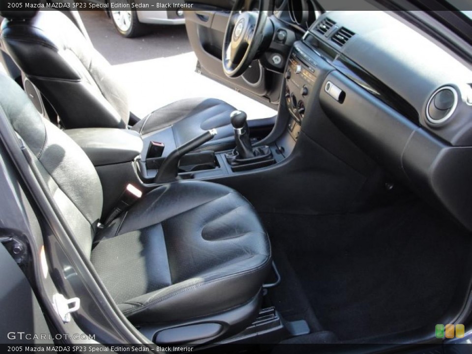 Black Interior Photo for the 2005 Mazda MAZDA3 SP23 Special Edition Sedan #38204836