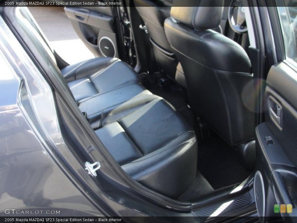 Black Interior Photo for the 2005 Mazda MAZDA3 SP23 Special Edition Sedan #38204852