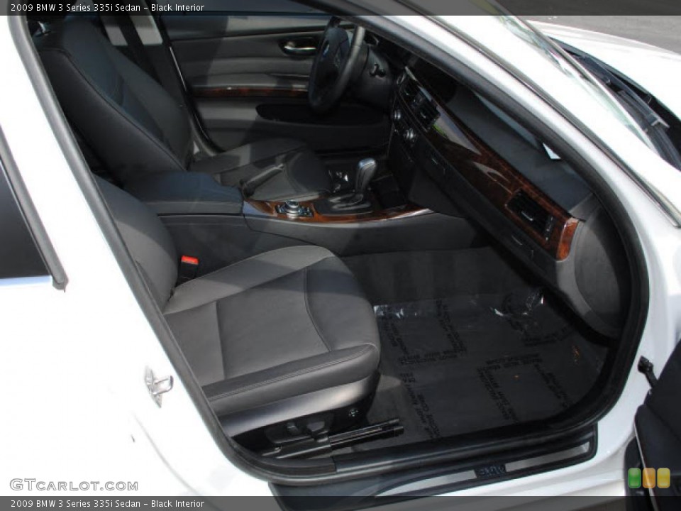 Black Interior Photo for the 2009 BMW 3 Series 335i Sedan #38205308