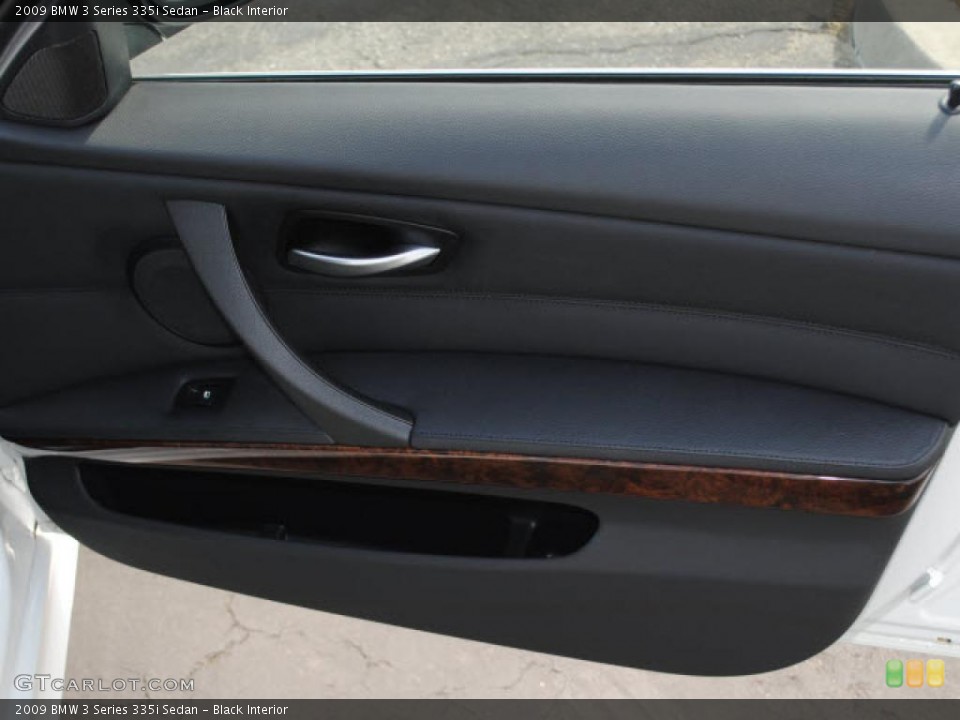 Black Interior Photo for the 2009 BMW 3 Series 335i Sedan #38205324