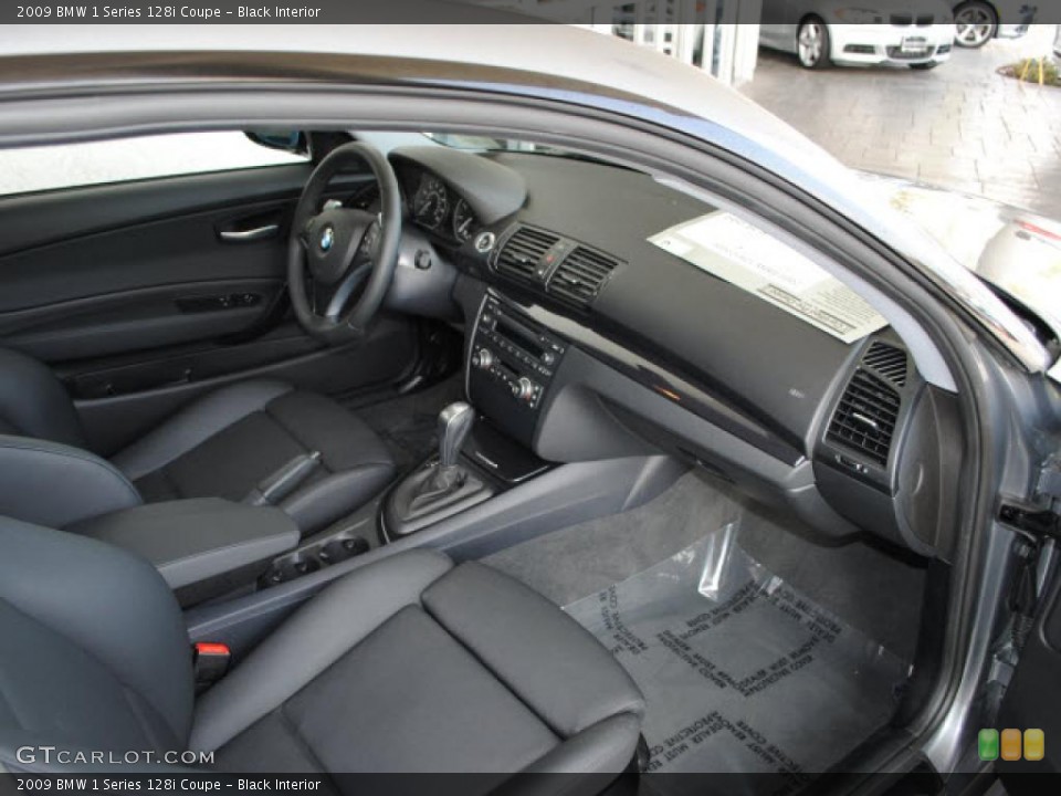 Black Interior Photo for the 2009 BMW 1 Series 128i Coupe #38206460
