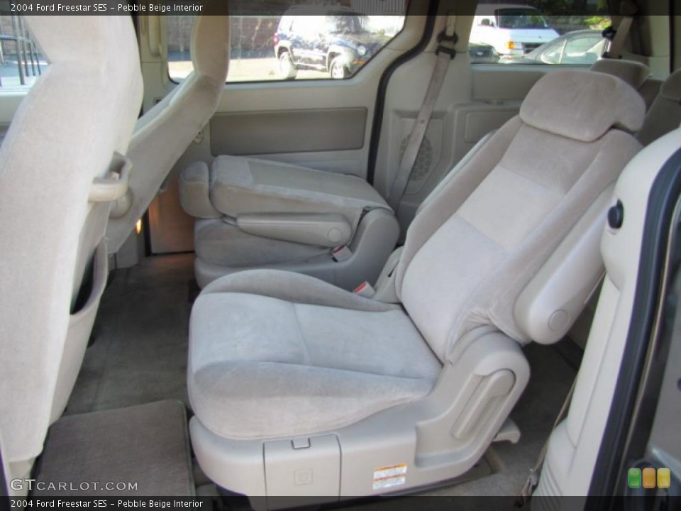 Pebble Beige Interior Photo for the 2004 Ford Freestar SES #38206812