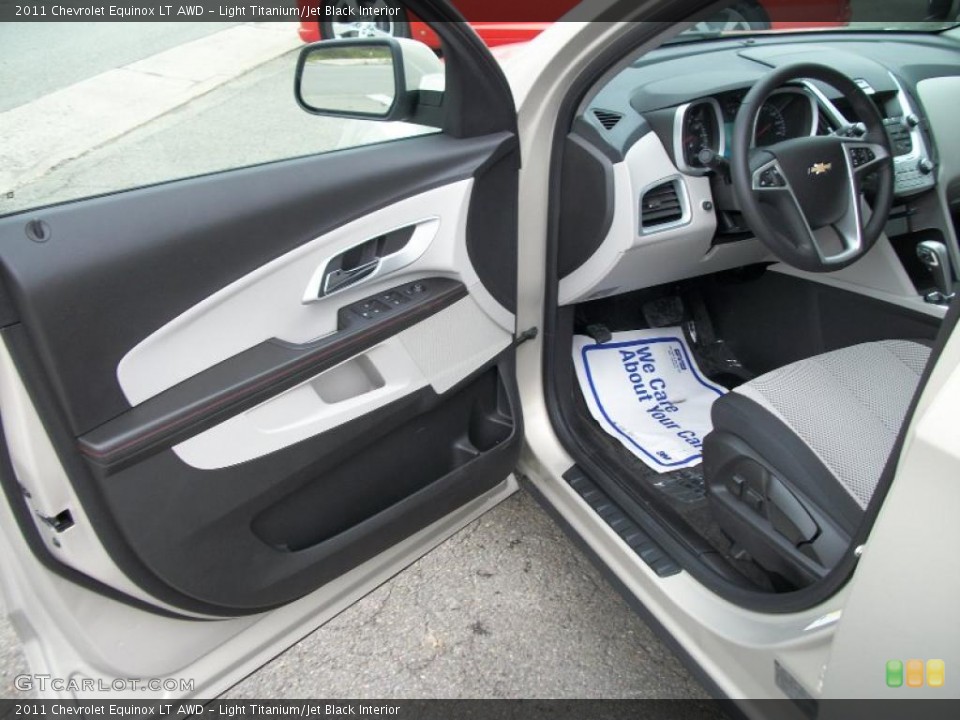 Light Titanium/Jet Black Interior Photo for the 2011 Chevrolet Equinox LT AWD #38209316