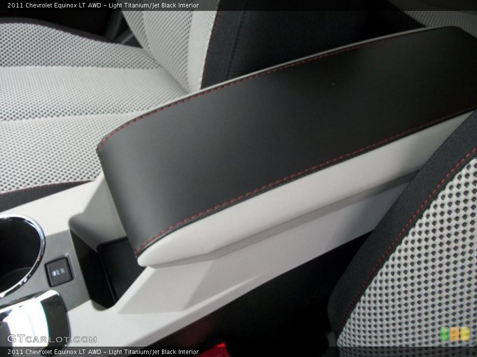 Light Titanium/Jet Black Interior Photo for the 2011 Chevrolet Equinox LT AWD #38209360