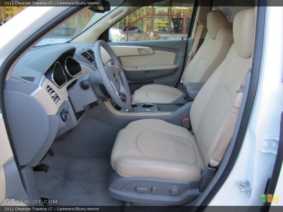 Cashmere/Ebony Interior Photo for the 2011 Chevrolet Traverse LT #38211080