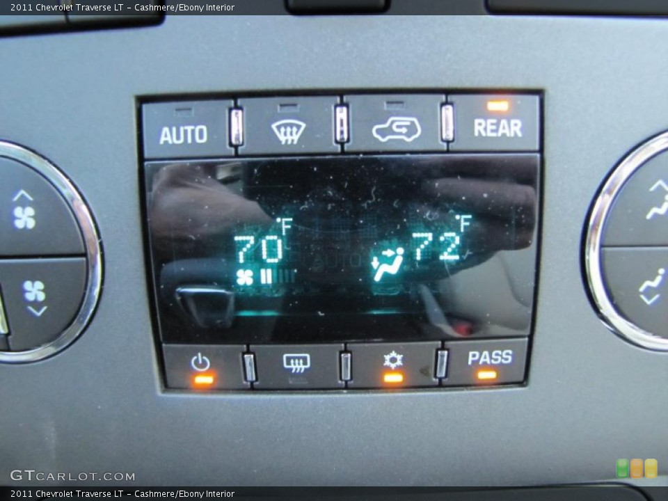 Cashmere/Ebony Interior Controls for the 2011 Chevrolet Traverse LT #38211208