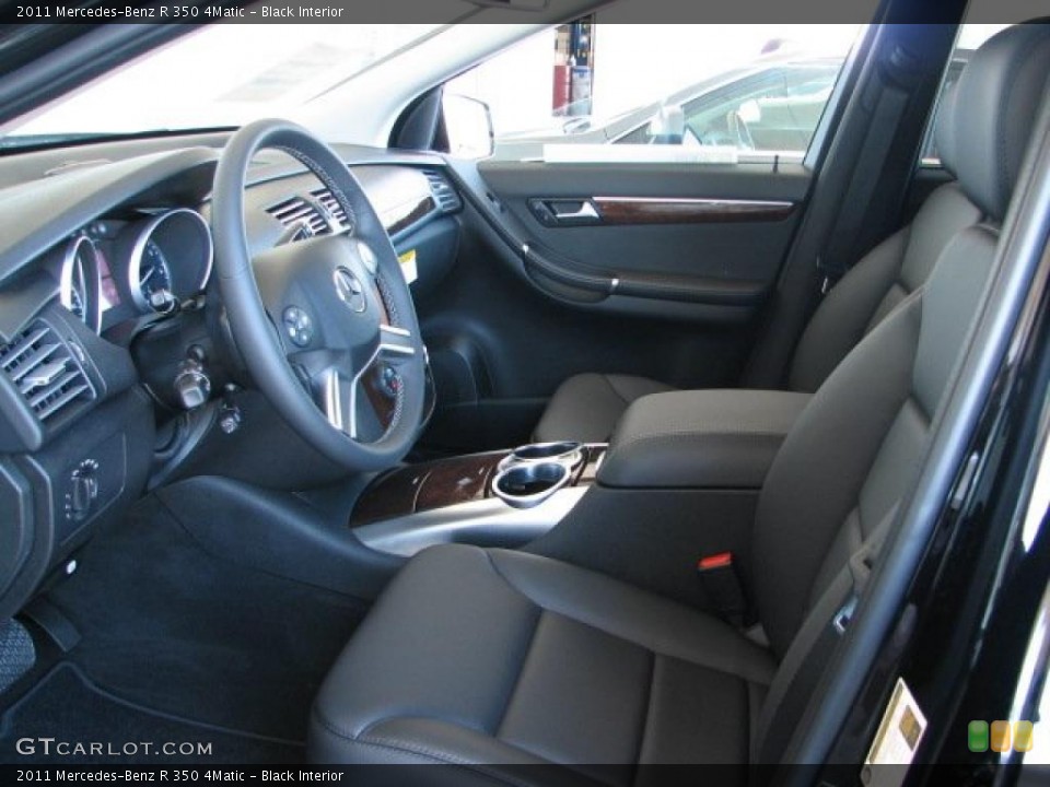 Black Interior Photo for the 2011 Mercedes-Benz R 350 4Matic #38212937