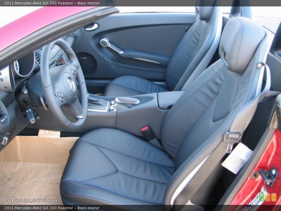 Black Interior Photo for the 2011 Mercedes-Benz SLK 300 Roadster #38213176