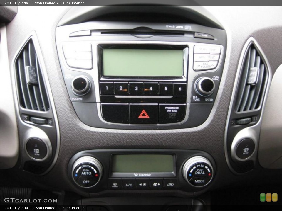 Taupe Interior Controls for the 2011 Hyundai Tucson Limited #38214120