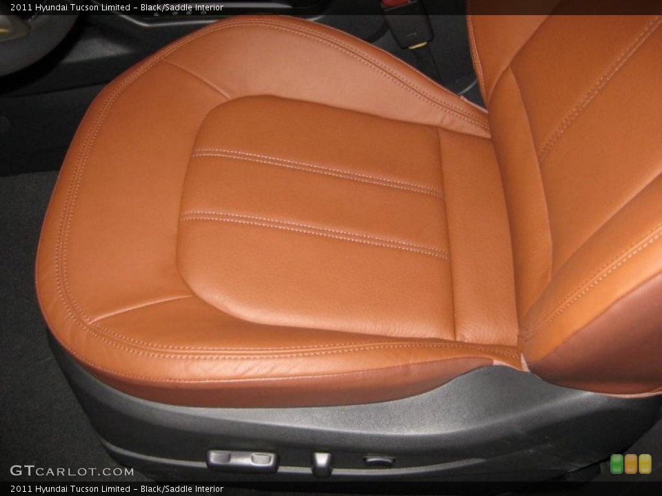 Black/Saddle Interior Photo for the 2011 Hyundai Tucson Limited #38214308