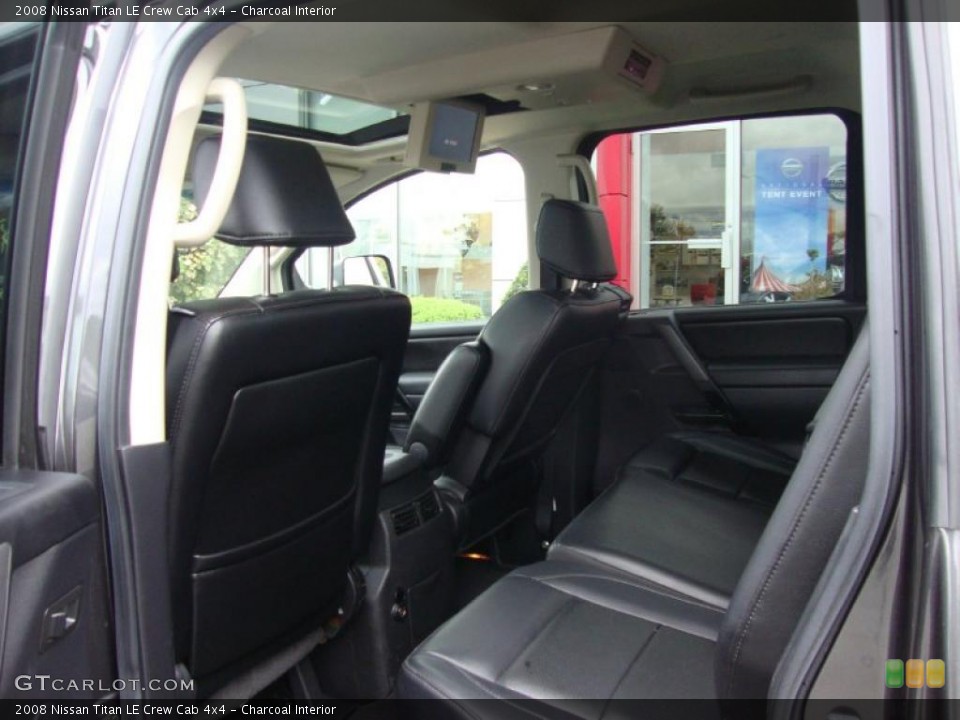 Charcoal Interior Photo for the 2008 Nissan Titan LE Crew Cab 4x4 #38215228