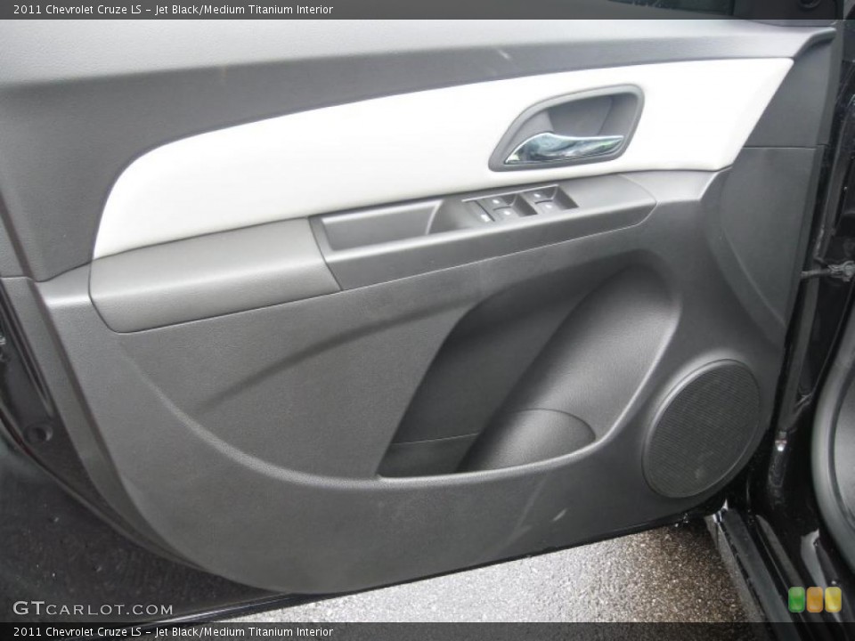 Jet Black/Medium Titanium Interior Photo for the 2011 Chevrolet Cruze LS #38216347