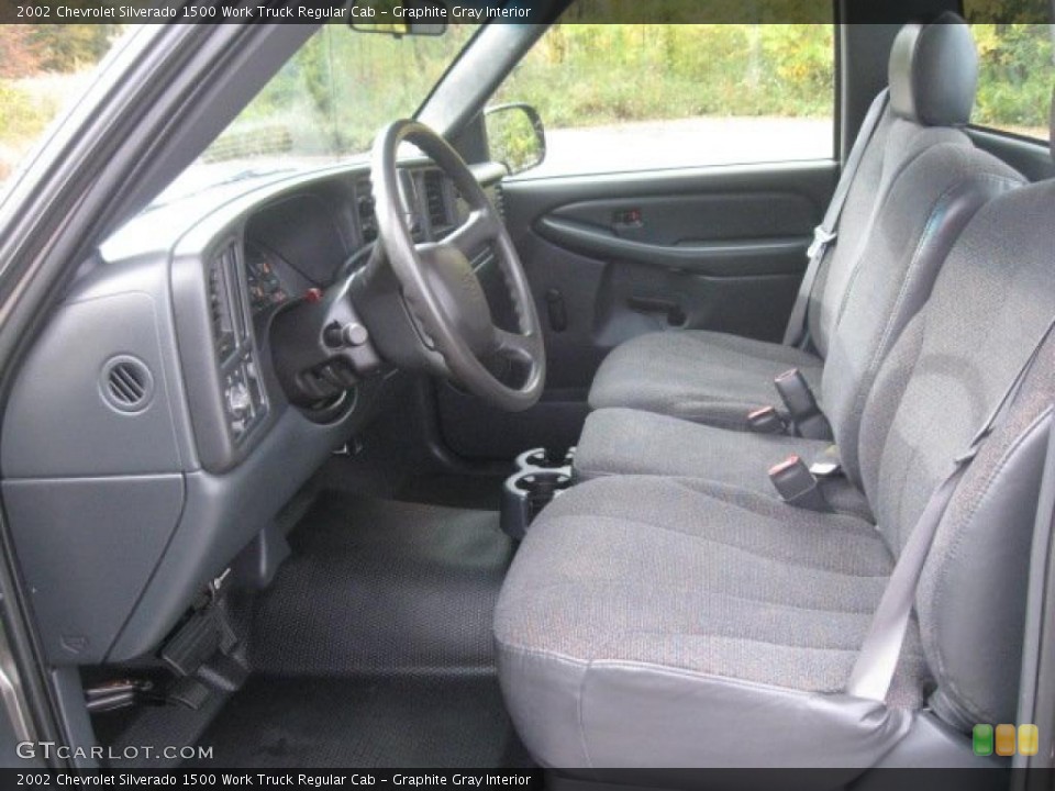 Graphite Gray Interior Photo for the 2002 Chevrolet Silverado 1500 Work Truck Regular Cab #38216552
