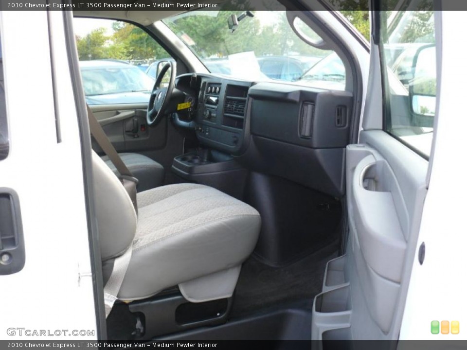 Medium Pewter Interior Photo for the 2010 Chevrolet Express LT 3500 Passenger Van #38230547