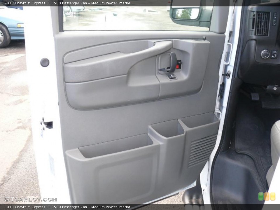 Medium Pewter Interior Photo for the 2010 Chevrolet Express LT 3500 Passenger Van #38230747