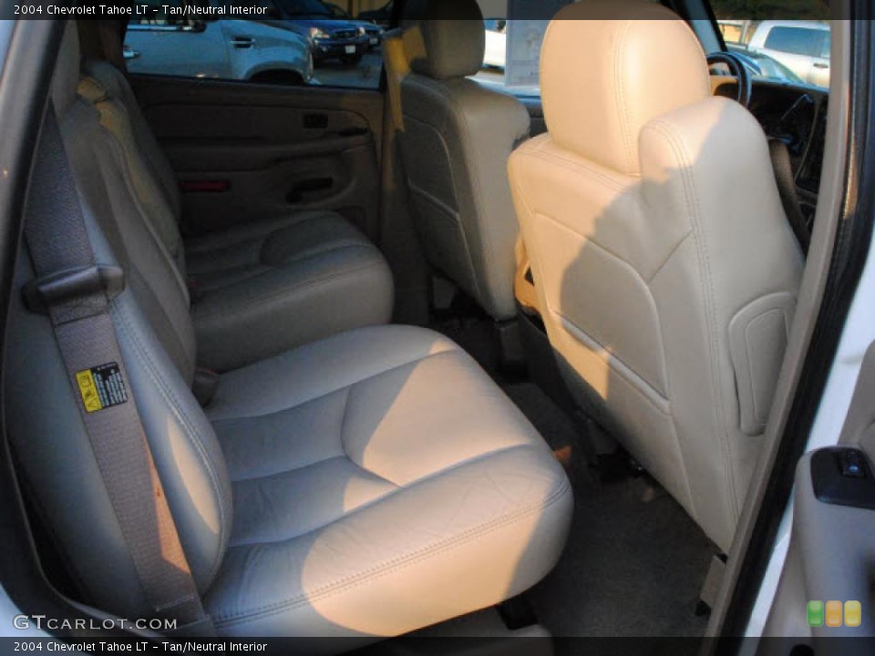 Tan/Neutral Interior Photo for the 2004 Chevrolet Tahoe LT #38230899