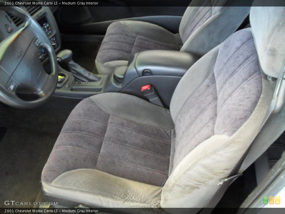 Medium Gray Interior Photo for the 2001 Chevrolet Monte Carlo LS #38231331
