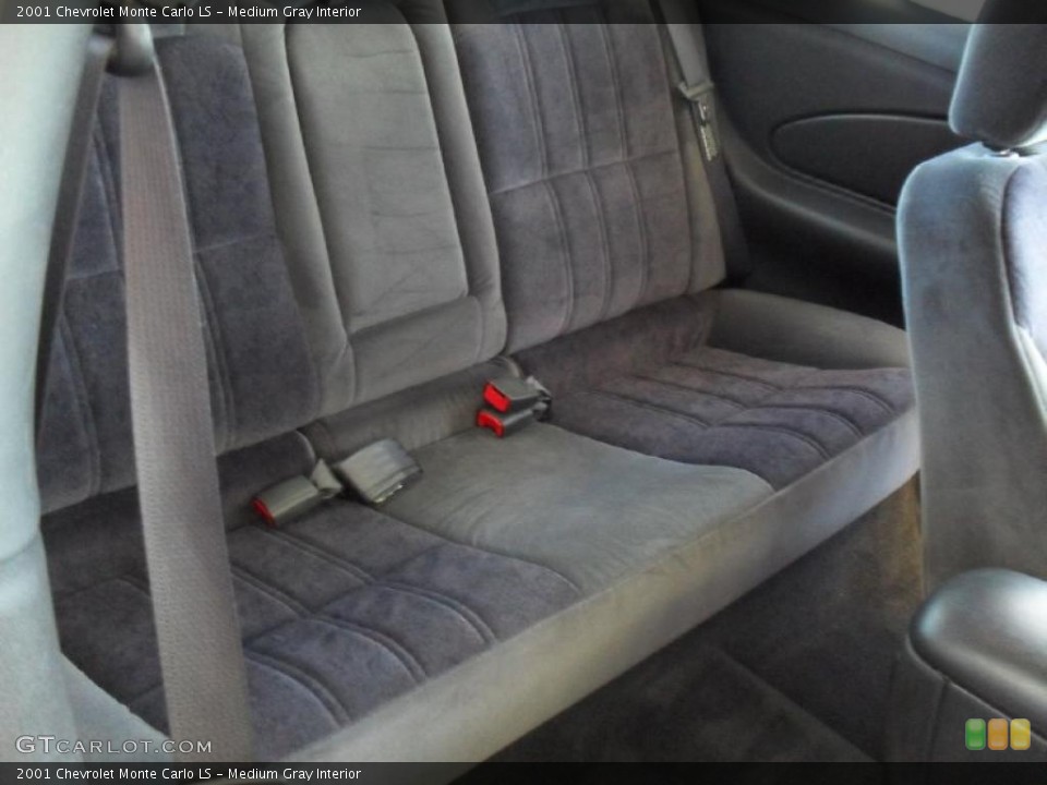 Medium Gray Interior Photo for the 2001 Chevrolet Monte Carlo LS #38231431