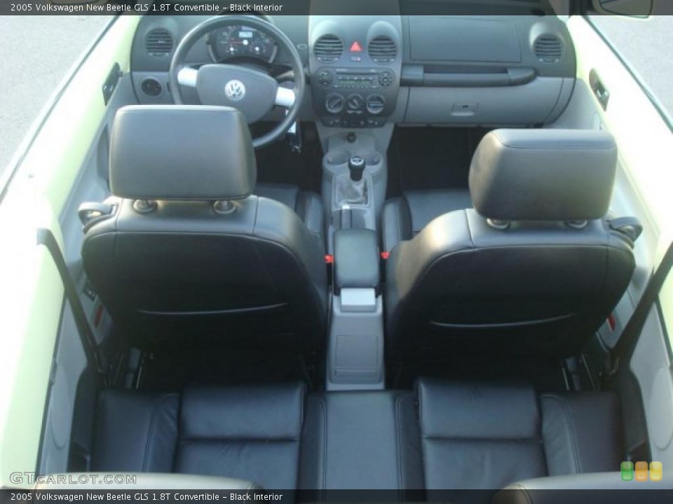 Black Interior Photo for the 2005 Volkswagen New Beetle GLS 1.8T Convertible #38233175