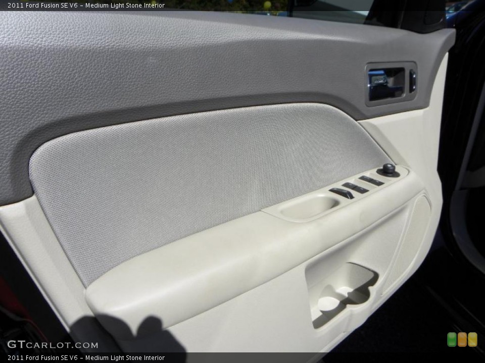 Medium Light Stone Interior Photo for the 2011 Ford Fusion SE V6 #38238731