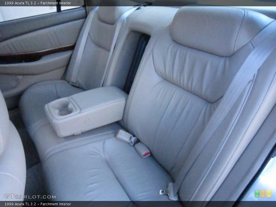 Parchment Interior Photo for the 1999 Acura TL 3.2 #38246551