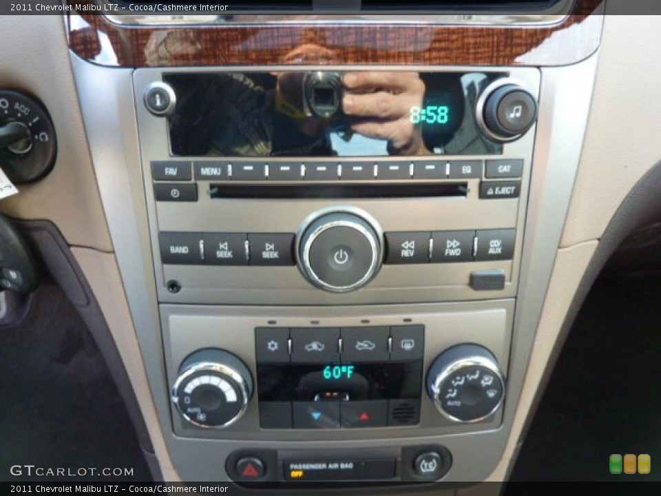 Cocoa/Cashmere Interior Controls for the 2011 Chevrolet Malibu LTZ #38249459