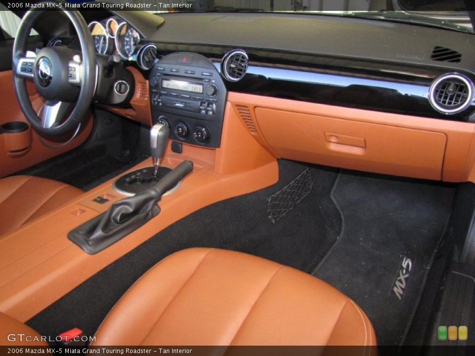 Tan Interior Photo for the 2006 Mazda MX-5 Miata Grand Touring Roadster #38250891