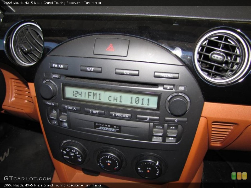 Tan Interior Controls for the 2006 Mazda MX-5 Miata Grand Touring Roadster #38250903