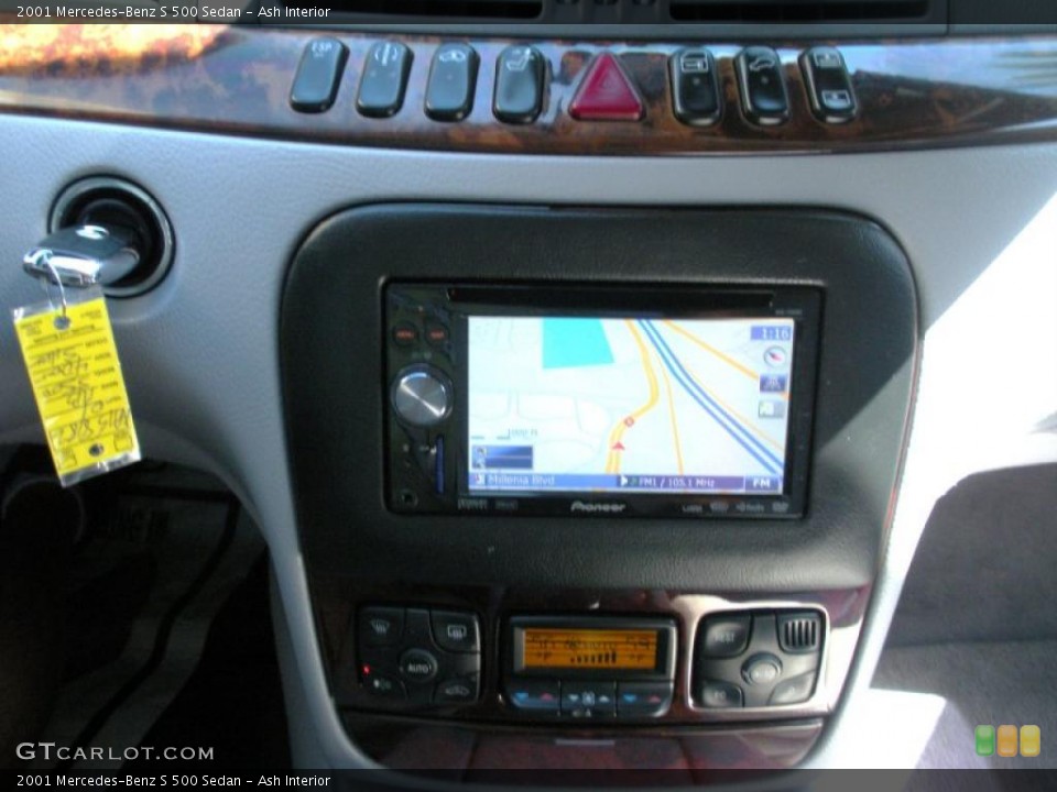 Ash Interior Controls for the 2001 Mercedes-Benz S 500 Sedan #38251099
